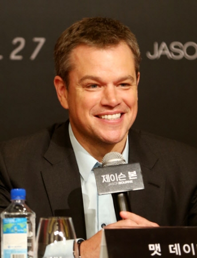 미소 짓는 맷 데이먼