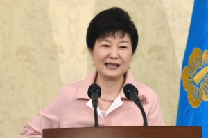 연일 ‘광복절 특사’ 꺼낸 새누리…朴대통령 응답할까?