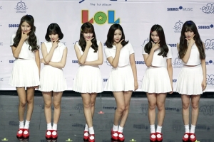 [영상] 여자친구 LOL 쇼케이스, 상큼발랄 포토타임