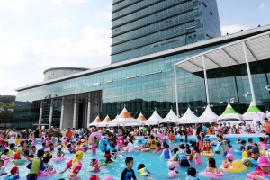 11만명 이용한 용인시청 물놀이장 23일 무료 개장