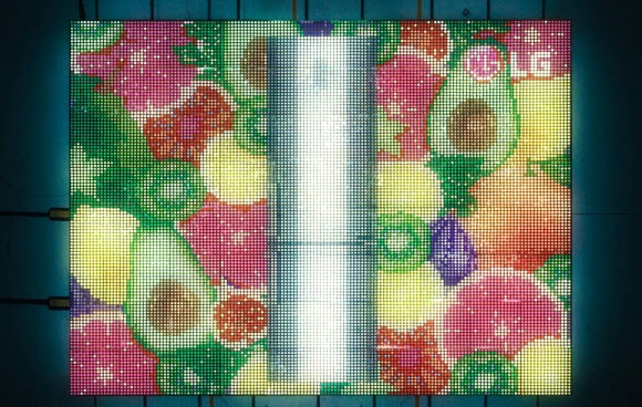 LG전자 ‘가장 큰 전구 이미지’ 기네스 인증