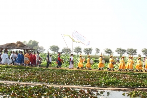 600년 시흥연꽃 만끽하며 전통소리공연까지 “얼씨구”