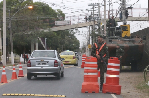 [서울포토] 철통 경계를 펼치고 있는 브라질 군 병력
