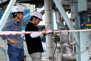 울산 효성공장서 폭발로 가스누출 1명 중상 등 7명 부상