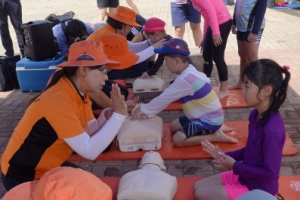 “심폐소생술과 함께…” 즐거운 물놀이