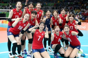 [리우올림픽] 여자배구 김연경 30득점…한국 ‘숙적’ 일본에 역전승 (종합)