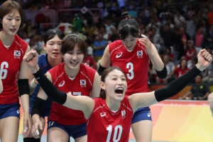 숙적 日 울린 김연경, 난적 러시아도 울린다