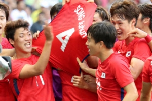 [리우 남자축구] ‘3분만 견뎠더라면’ 신태용호 ‘전차군단’과 3-3