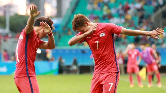 <올림픽> 다시 한 번 ’짠!’