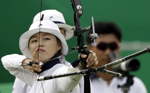 여자 양궁대표팀 장혜진 ‘신중한 겨냥’
