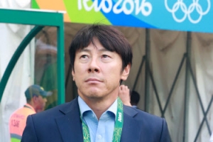 독일과 3-3 무승부 이끈 신태용, 독일 뢰브 감독과 닮은 꼴?