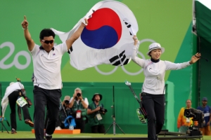 양궁 장혜진 ‘태극기 휘날리며~’