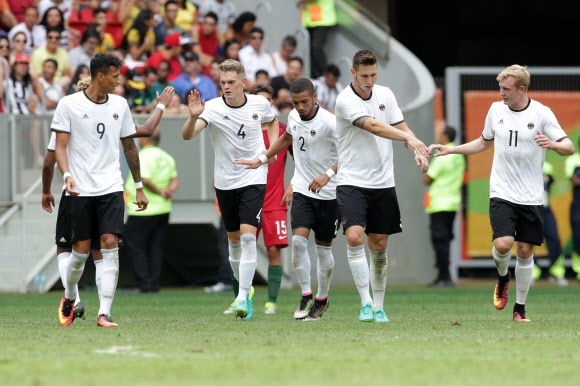 포르투갈 4-0으로 대파한 독일, 나이지리아와 4강전