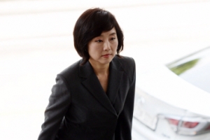 3개 부처 개각…‘세번째 요직’ 조윤선 “의원님 질문에 성실히”