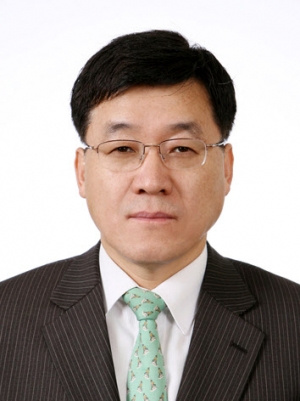 정만기 산업통상자원부 1차관, 무역·산업기술 전문