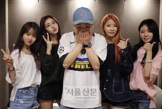 기희현 전소미 최유정 김청하