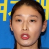 김연경 “아쉬웠다”…통역 등 ‘경기 외 혹사’ 논란에 담담한 반응