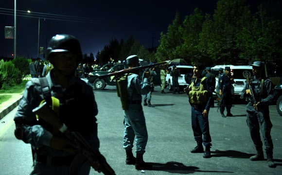 카불 아메리칸大 테러로 최소 1명 사망, 26명 부상