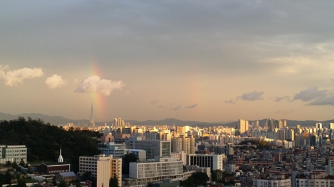 서울 하늘에 뜬 ‘쌍무지개’