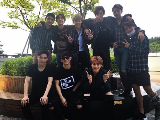 인기가요 엑소 1위