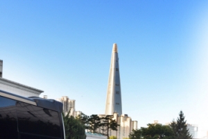 故 이인원 발인, 제2롯데월드 거쳐 운구…생전 각별한 애정 쏟았던 곳