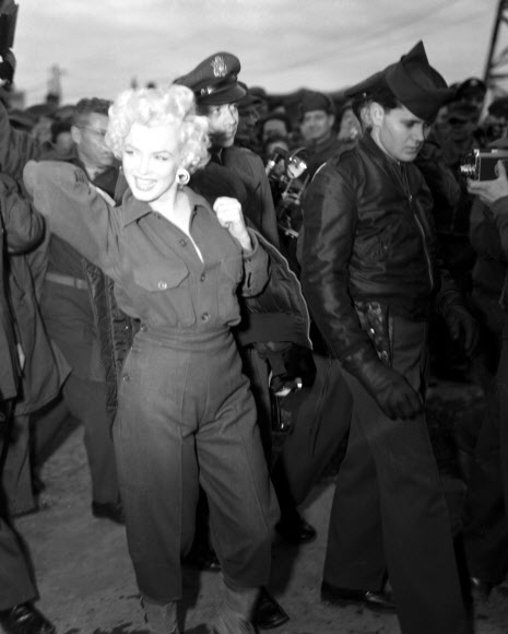 행정자치부 국가기록원과 문화체육관광부 한국정책방송원이 국가기록원 대전기록관에서 ’대한민국 영상실록, 대한 늬우스’ 기획전시회를 공동 개최한다고 30일 전했다.  국가기록원 제공=연합뉴스