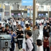 [서울포토] ‘붐비는 인천국제공항’…추석연휴 맞아 해외여행 러시