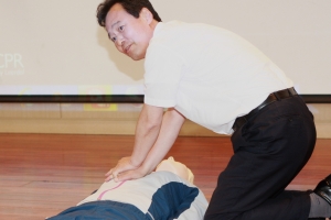 박겸수 서울 강북구청장, 심폐소생술 경연대회에서 갈비뼈를 부러뜨렸다?