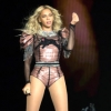 비욘세, 단단한 말벅지 선보이는 화끈한 무대