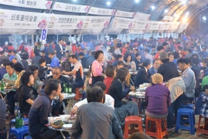 [우리동네 흥겨운 축제] 얇게 썬 울주 한우 석쇠에 구워… 숯향 어우러진 ‘언양의 맛’