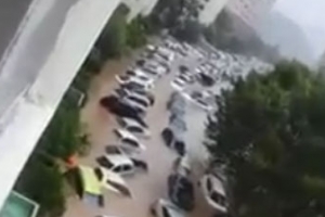 울산 회야댐 넘치고, 소하천 범람…주민 대피·고립 속출