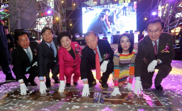 부산국제영화제 핸드프린팅 공개