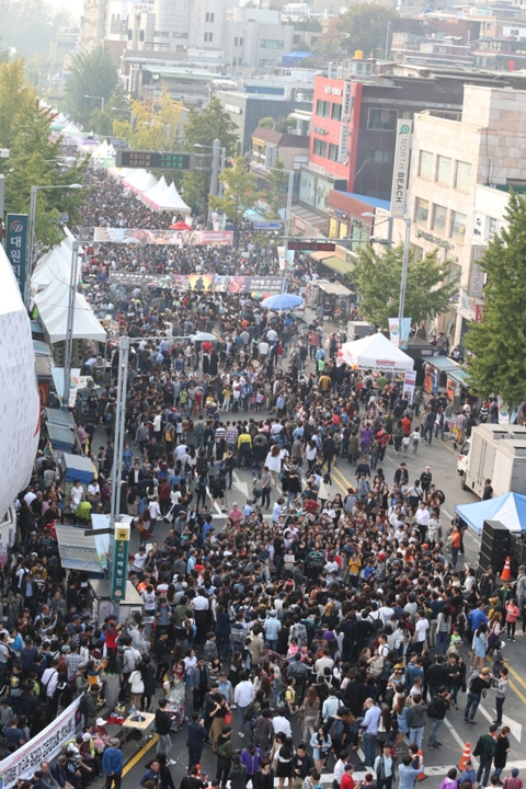 지난해 2015 이태원 지구촌 축제 전경.