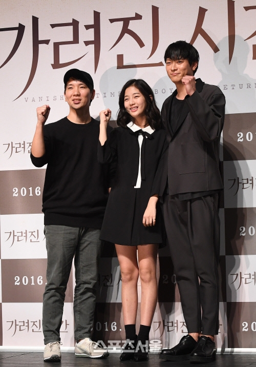 가려진 시간 엄태화 감독 신은수 강동원