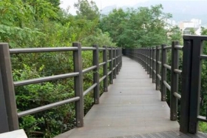 서대문구 안산 자락길 지하철 홍제역과 연결