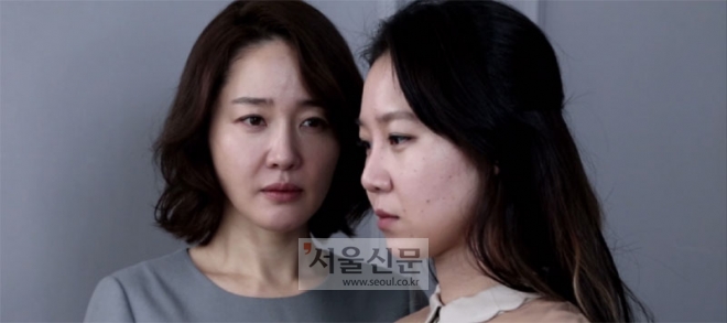 영화 ‘미씽: 사라진 여자’ 주연 배우 엄지원, 공효진