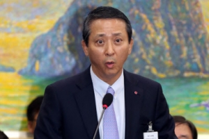 “휴대전화 다단계 중단 적극 검토”…권영수 LG유플러스 부회장 국감 발언