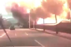 스타케미칼 탱크 철거 중 폭발·화재…1명 사망 4명 경상