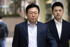 롯데家 신격호·동빈·동주 등 5명 줄줄이 기소…대기업 흑역사 中 이례적