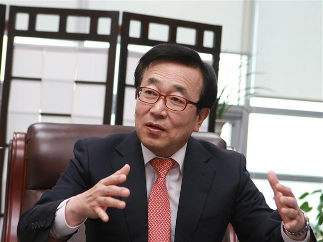 서병수 부산시장이 지난 20일 “서민 및 청년층 주거 안정을 꾀해 이들의 삶의 질을 높이겠다”고 밝히고 있다. 부산시 제공