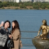 ‘코펜하겐 명물’ 인어공주 한강 풍경이 됐네