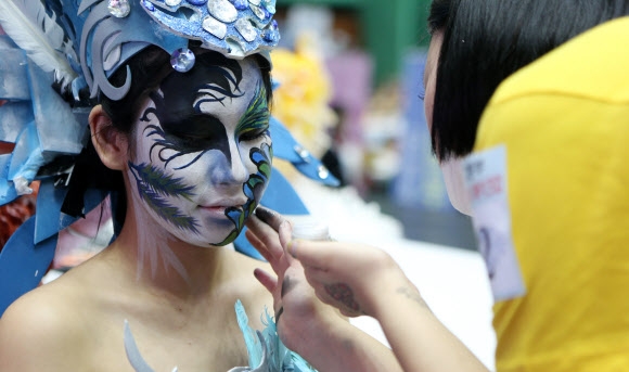 [포토] 판타지 영화 같은 분장