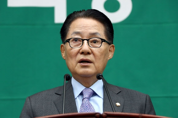 박지원 “박근혜 탄핵·최순실 특검 도입 안 된다” 