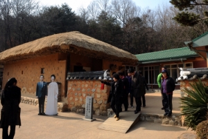 ‘최순실 국정 농단’ 속 박정희 탄생 100돌 기념사업 본격화 논란