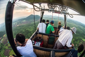 [생각나눔] “창조비행” vs “위험비행”… 꽁꽁 묶인 제주 열기구