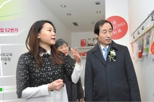 청년 상인은 ‘희망가’ 이대 상권은 ‘부활가’