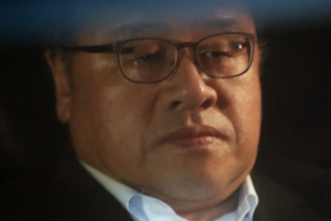 안종범 긴급체포, 검찰 ‘심야조사’ 실시…‘강제모금’ 혐의 부인(종합)