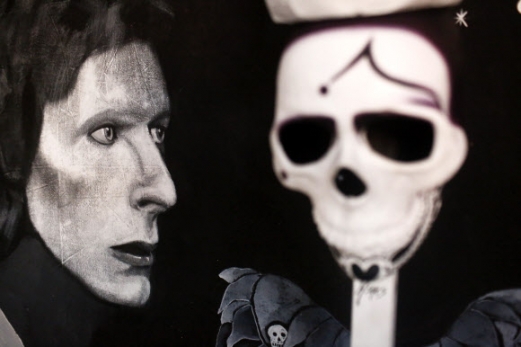 [포토] ‘죽은자들의 날’에 떠오른 ‘데이비드 보위’의 얼굴