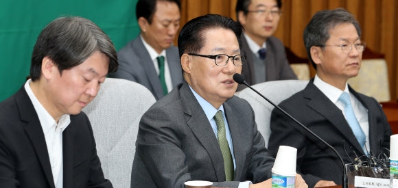 박지원 “이정현 대표가 동교동계 인사 중 총리 후보 물색 중이다”