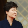 ‘칩거’ 朴대통령, 최근 종교계 인사 만나 “잠이 보약” 발언 논란
